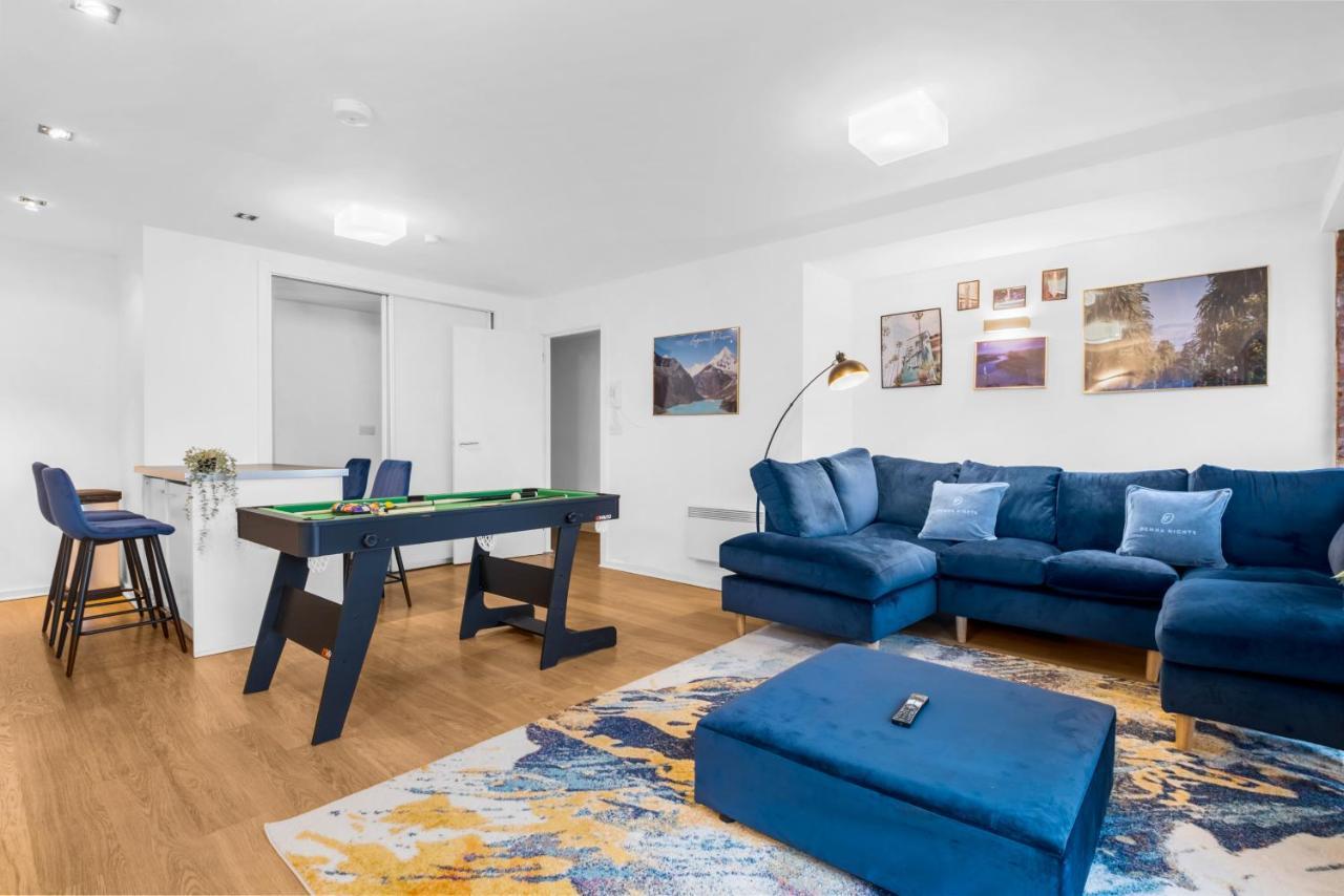 Snooker Table Apartment With 4 Beds And Free Parking Coventry Exterior foto