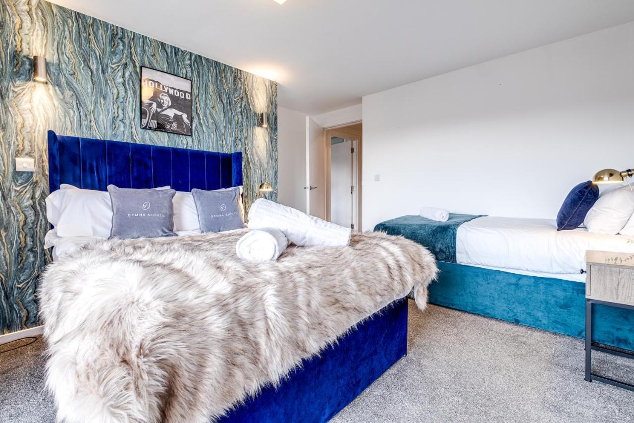 Snooker Table Apartment With 4 Beds And Free Parking Coventry Exterior foto